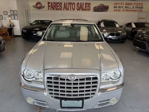 Used 2005 Chrysler 300 C image 1