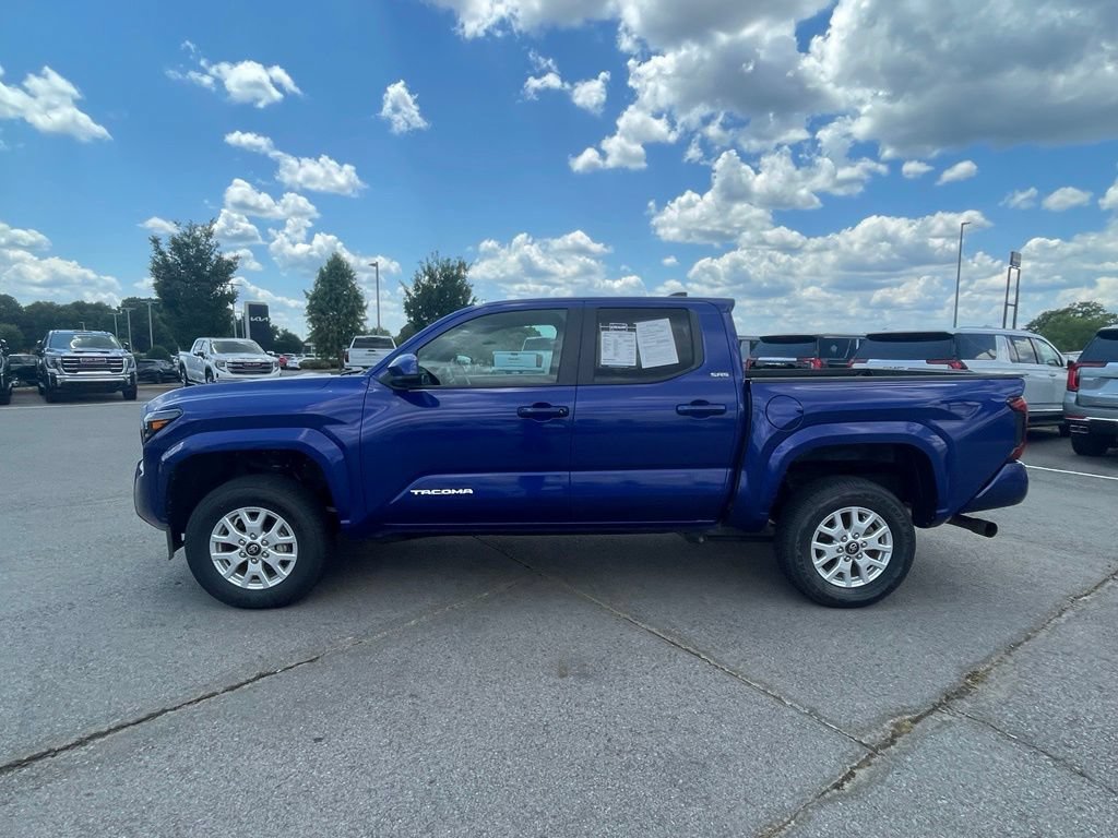 Used 2024 Toyota Tacoma SR5 RWD image 4