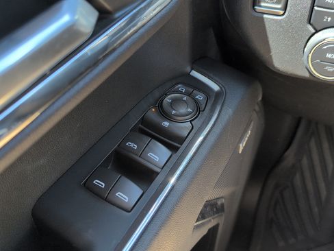 Used 2023 Chevrolet Silverado 1500 RST AWD/4WD image 13