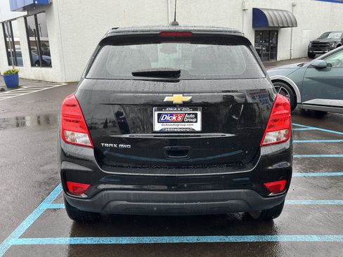 Used 2019 Chevrolet Trax LS w/ LPO, Cargo Package image 4