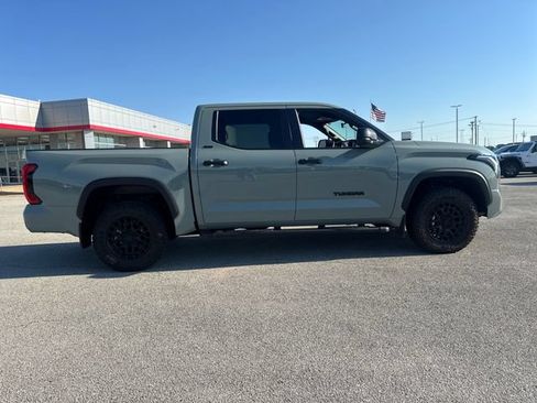 Used 2026 Toyota Tundra SR5 AWD/4WD image 7