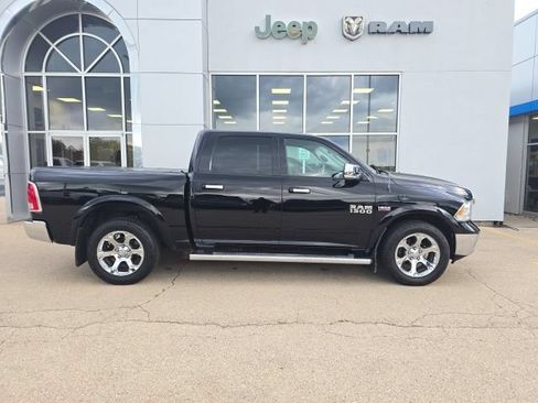 Used 2015 RAM 1500 Laramie w/ Convenience Group AWD/4WD image 4