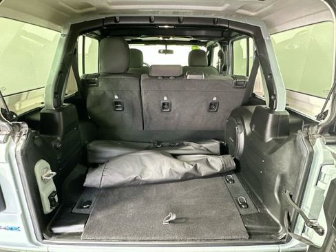 Used 2023 Jeep Wrangler Unlimited w/ Cold Weather Group image 27