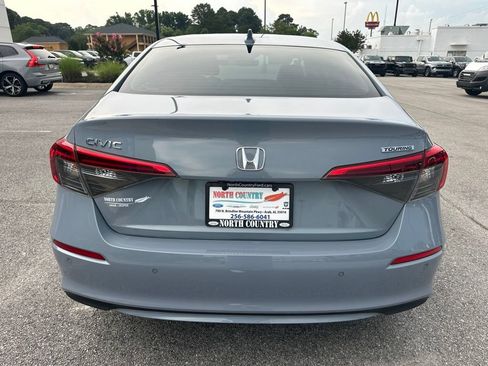 Used 2024 Honda Civic Touring image 6