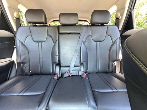 Used 2024 Kia Sorento S FWD image 40
