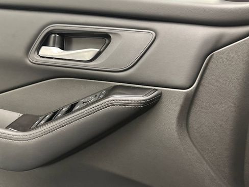 New 2026 Nissan Rogue SV AWD/4WD image 15