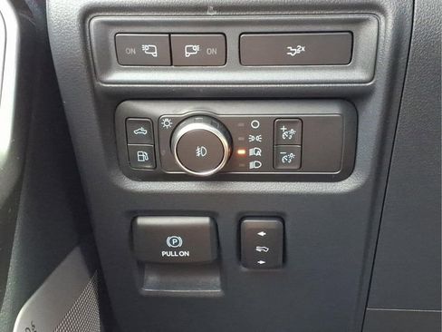 Used 2022 Ford F150 Lariat w/ Equipment Group 502A High image 30