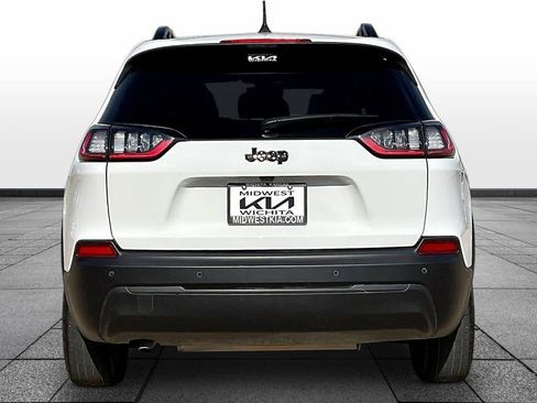 Used 2023 Jeep Cherokee Altitude Lux AWD/4WD image 4
