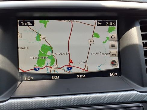 Used 2020 Nissan Pathfinder SL FWD image 32