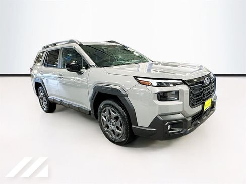 Used 2026 Subaru Outback Premium AWD/4WD image 3