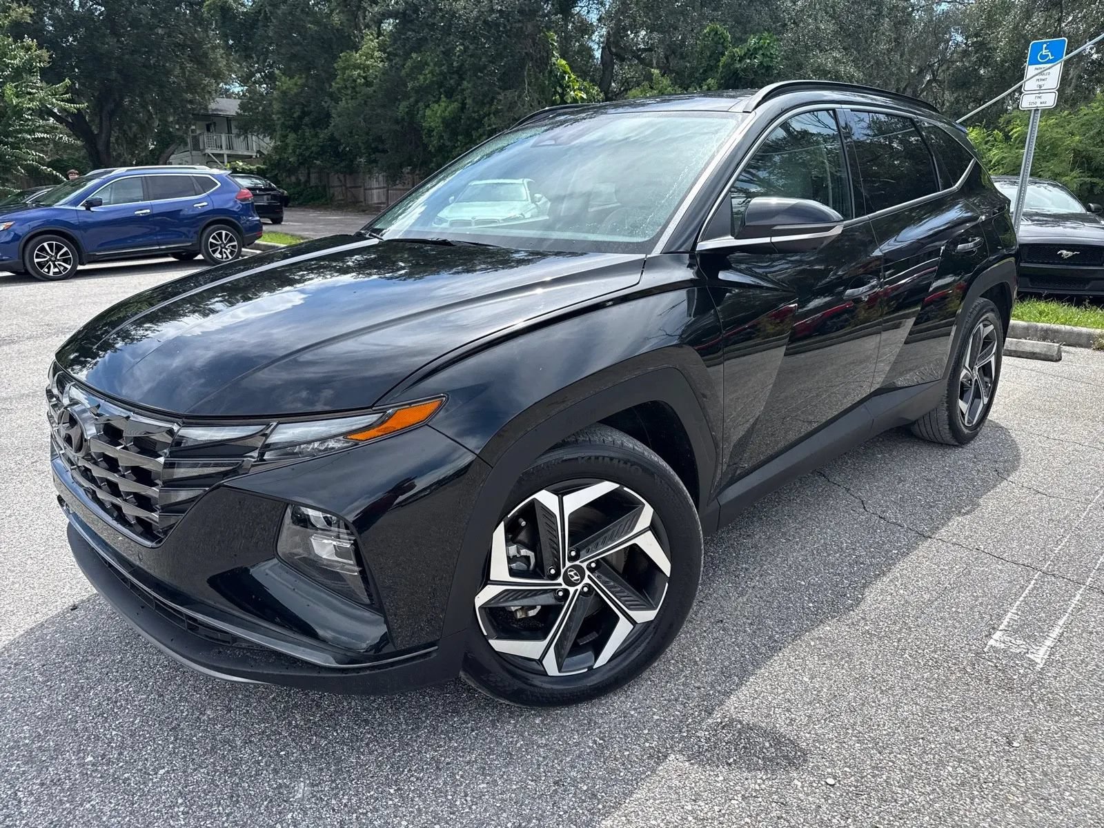 Used 2023 Hyundai Tucson Limited FWD image 2