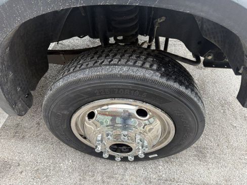 Used 2008 Ford F550 4x4 Regular Cab Super Duty image 18