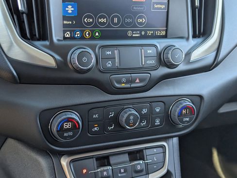 Used 2024 GMC Terrain Denali w/ Black Diamond Edition image 29