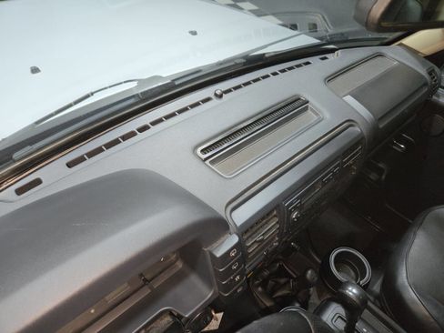 Used 2004 Land Rover Discovery SE image 90