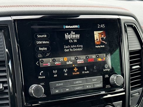 Used 2021 Nissan Titan PRO-4X w/ Pro-4x Convenience Package image 17