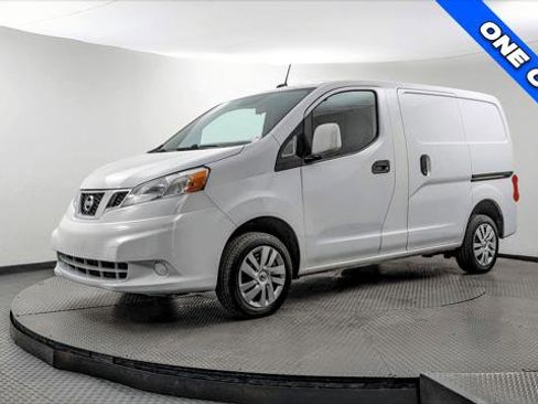 Used 2020 Nissan NV200 SV w/ Back Door Glass Package image 2