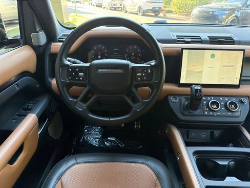 Used 2023 Land Rover Defender 130 X AWD/4WD image 27