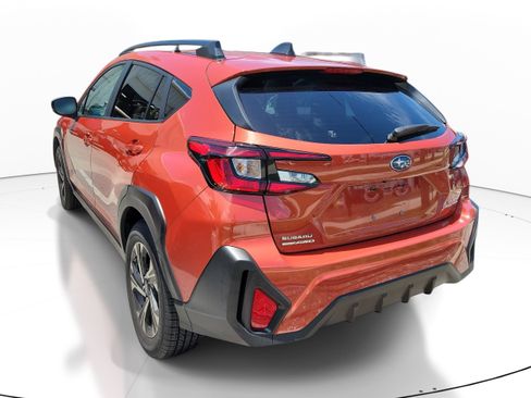 Used 2025 Subaru Crosstrek 2.5i Premium AWD/4WD image 4