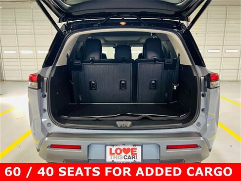 New 2026 Nissan Pathfinder Platinum image 13