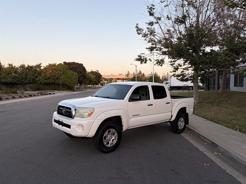 Used 2008 Toyota Tacoma PreRunner RWD image 7