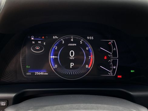 Used 2024 Lexus ES 350 Ultra Luxury w/ Accessory Package (Z2) image 21