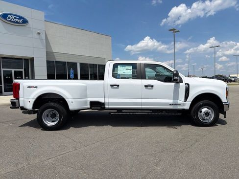 New 2026 Ford F350 XL AWD/4WD image 2