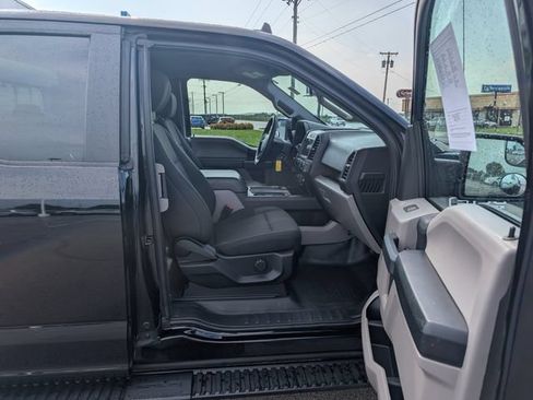 Used 2020 Ford F150 XL w/ Equipment Group 101A Mid AWD/4WD image 4