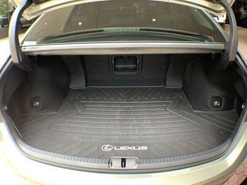 Certified 2024 Lexus ES 300h Ultra Luxury image 24