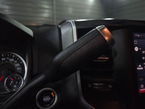 Used 2022 RAM 2500 Big Horn w/ Level C Equiment Group AWD/4WD image 23