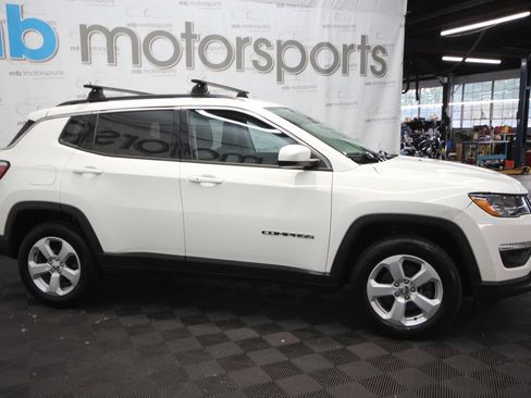 Used 2020 Jeep Compass Latitude AWD/4WD image 9
