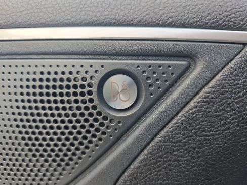 Used 2024 Ford Edge Titanium image 28