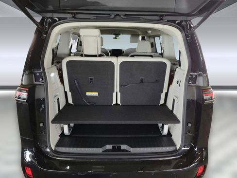 New 2025 Volkswagen ID. Buzz Pro S Plus image 27