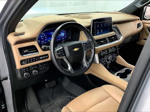 Used 2023 Chevrolet Tahoe Premier w/ Advanced Technology Package AWD/4WD image 16