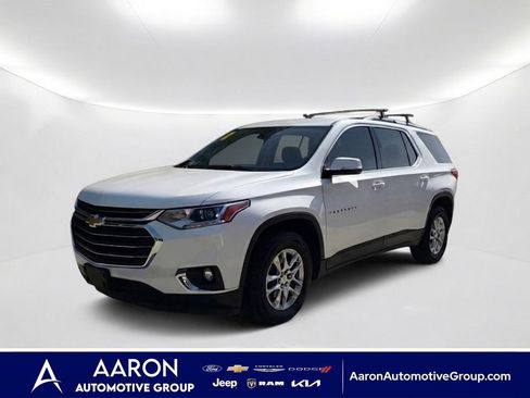 Used 2021 Chevrolet Traverse LT FWD image 1