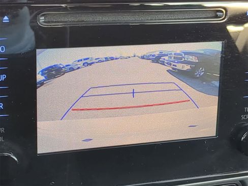 Used 2019 Toyota Corolla LE image 35