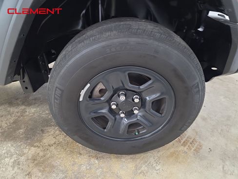 Used 2023 Jeep Wrangler Unlimited Sport AWD/4WD image 30