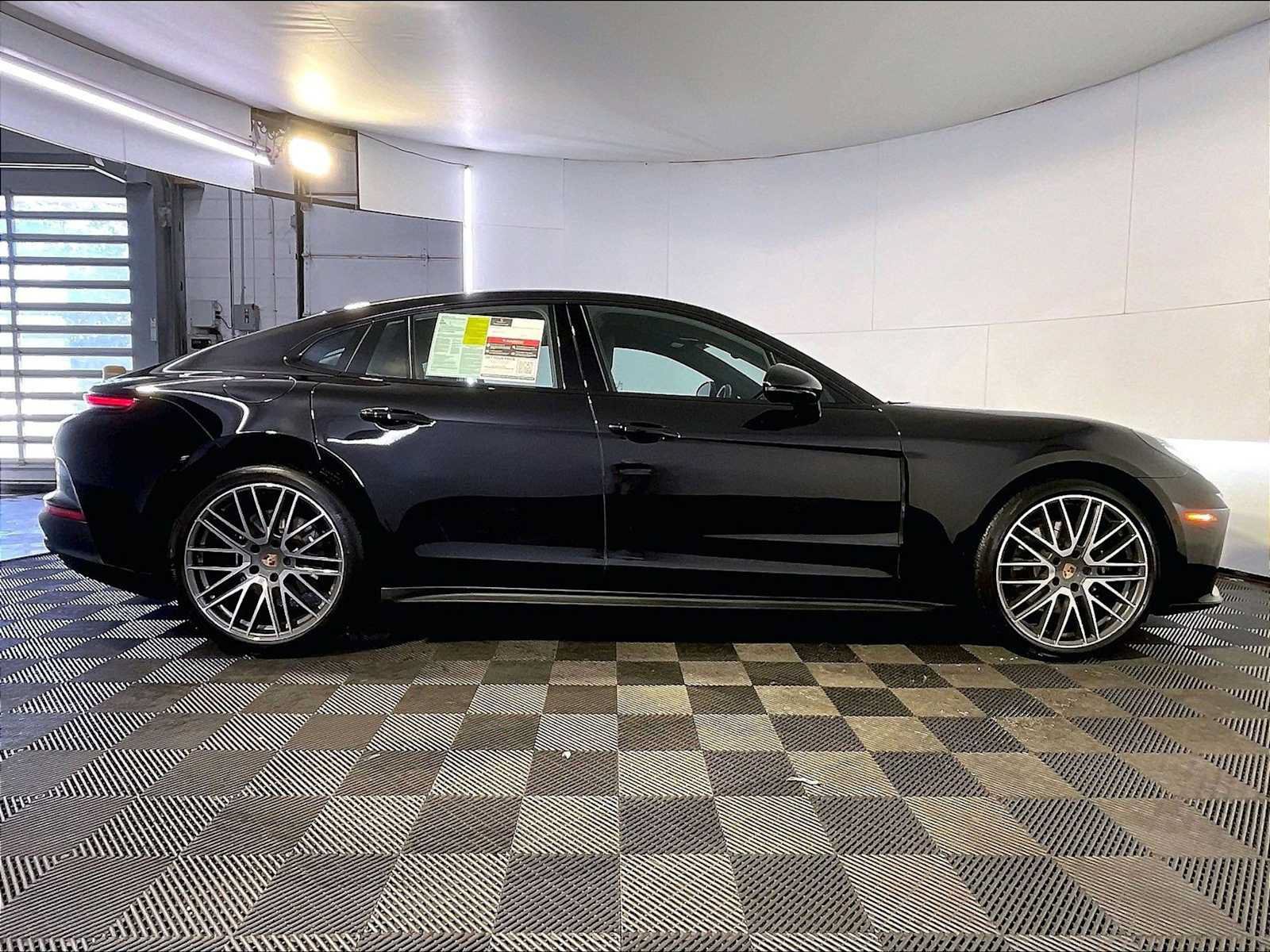 Certified 2026 Porsche Panamera 4 AWD/4WD image 8