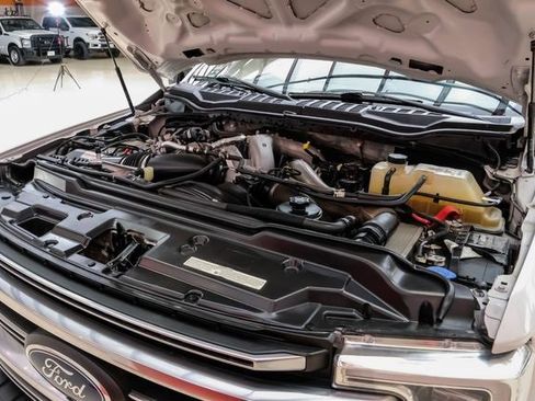 Used 2022 Ford F250 Platinum w/ FX4 Off-Road Package image 48