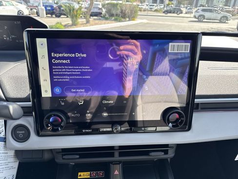 New 2026 Subaru Solterra Premium image 19