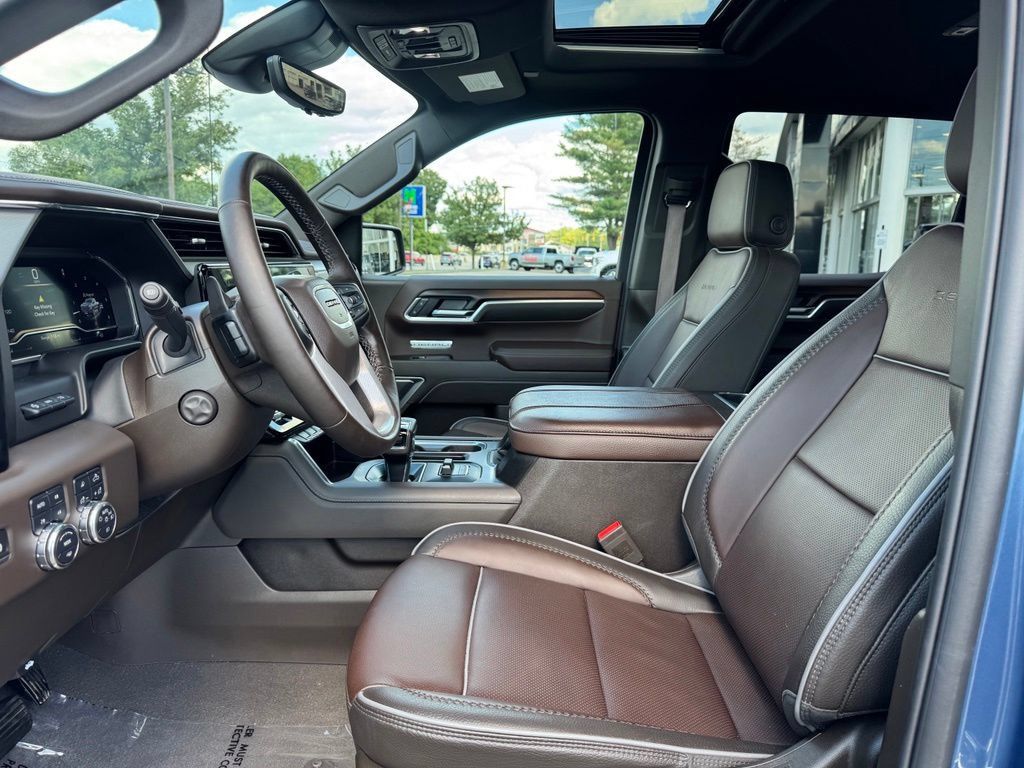 Used 2025 GMC Sierra 1500 Denali w/ Denali Reserve Package AWD/4WD image 15