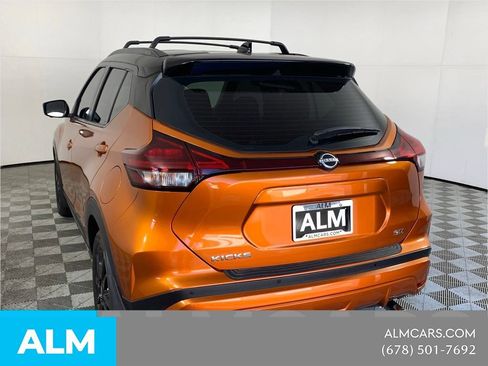 Used 2022 Nissan Kicks SR w/ Interior Electronics Package FWD image 7