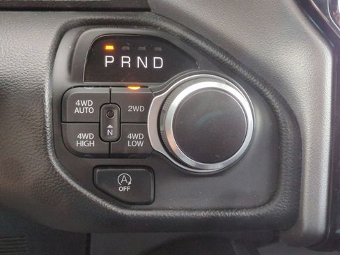 Used 2025 RAM 1500 Big Horn AWD/4WD image 11