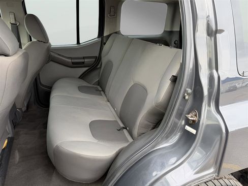 Used 2013 Nissan Xterra X image 16