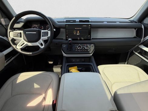 Used 2023 Land Rover Defender 130 First Edition image 13
