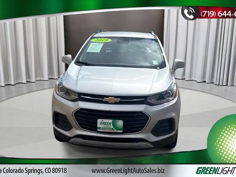 Used 2019 Chevrolet Trax LT w/ LT Convenience Package AWD/4WD image 8