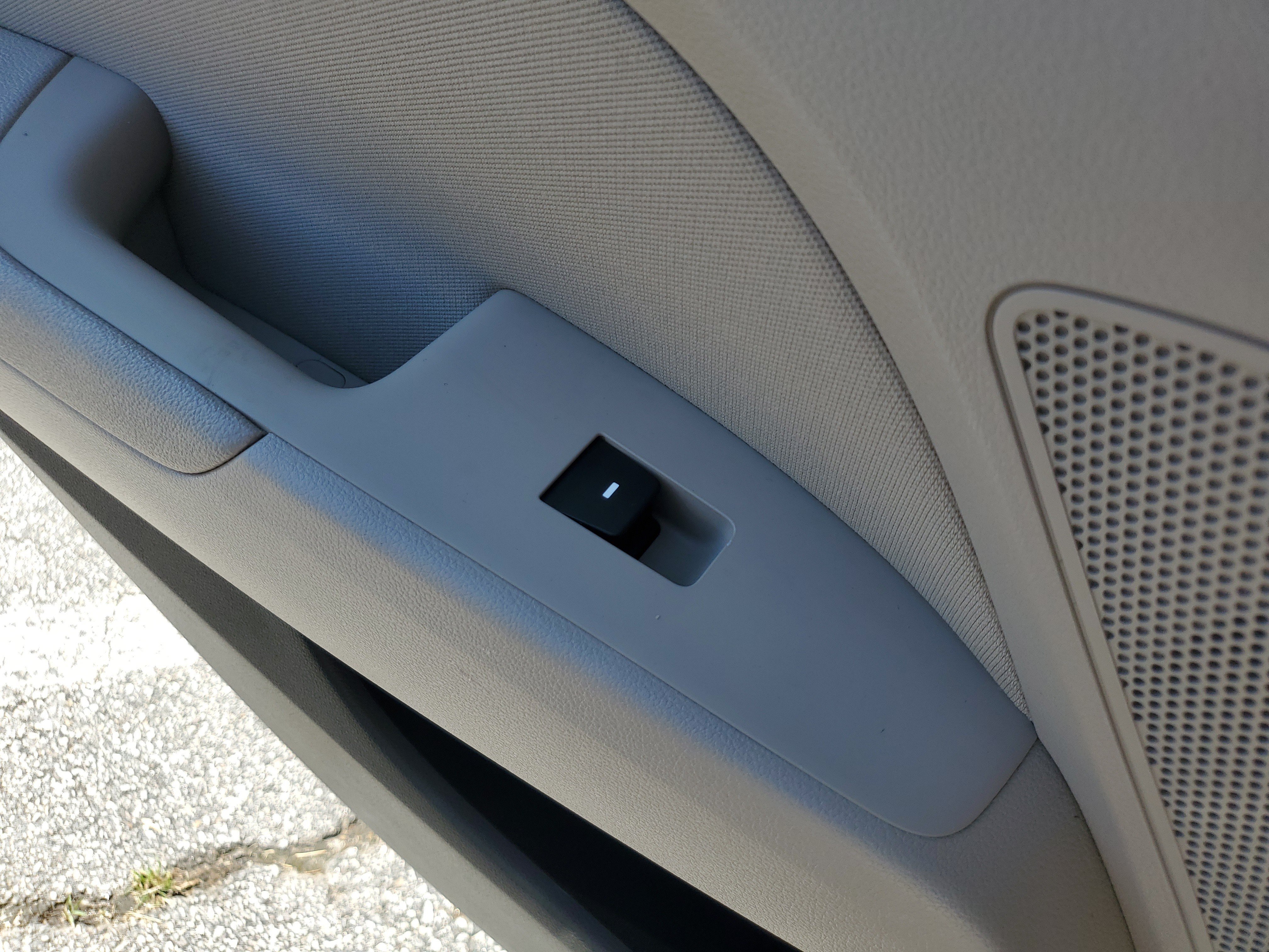 Used 2017 Hyundai Elantra SE FWD image 14