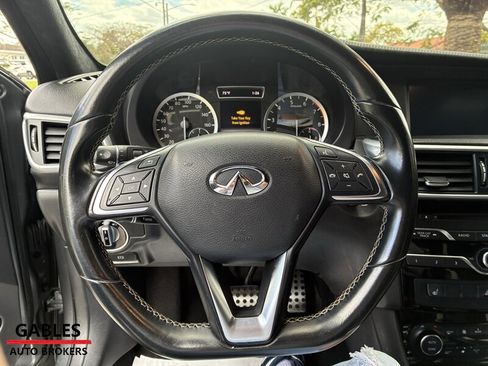 Used 2018 INFINITI QX30 Sport w/ Leather Package image 14