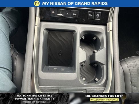 New 2026 Nissan Armada PRO-4X w/ Captain's Chari Seat Package AWD/4WD image 21