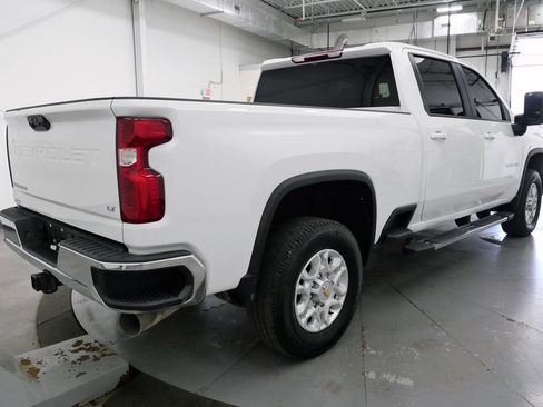 Used 2025 Chevrolet Silverado 2500 LT AWD/4WD image 7