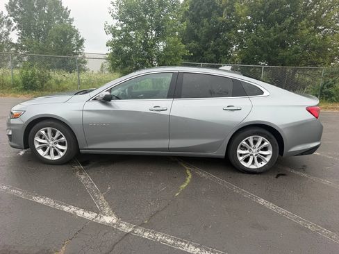 Used 2025 Chevrolet Malibu LT FWD image 9